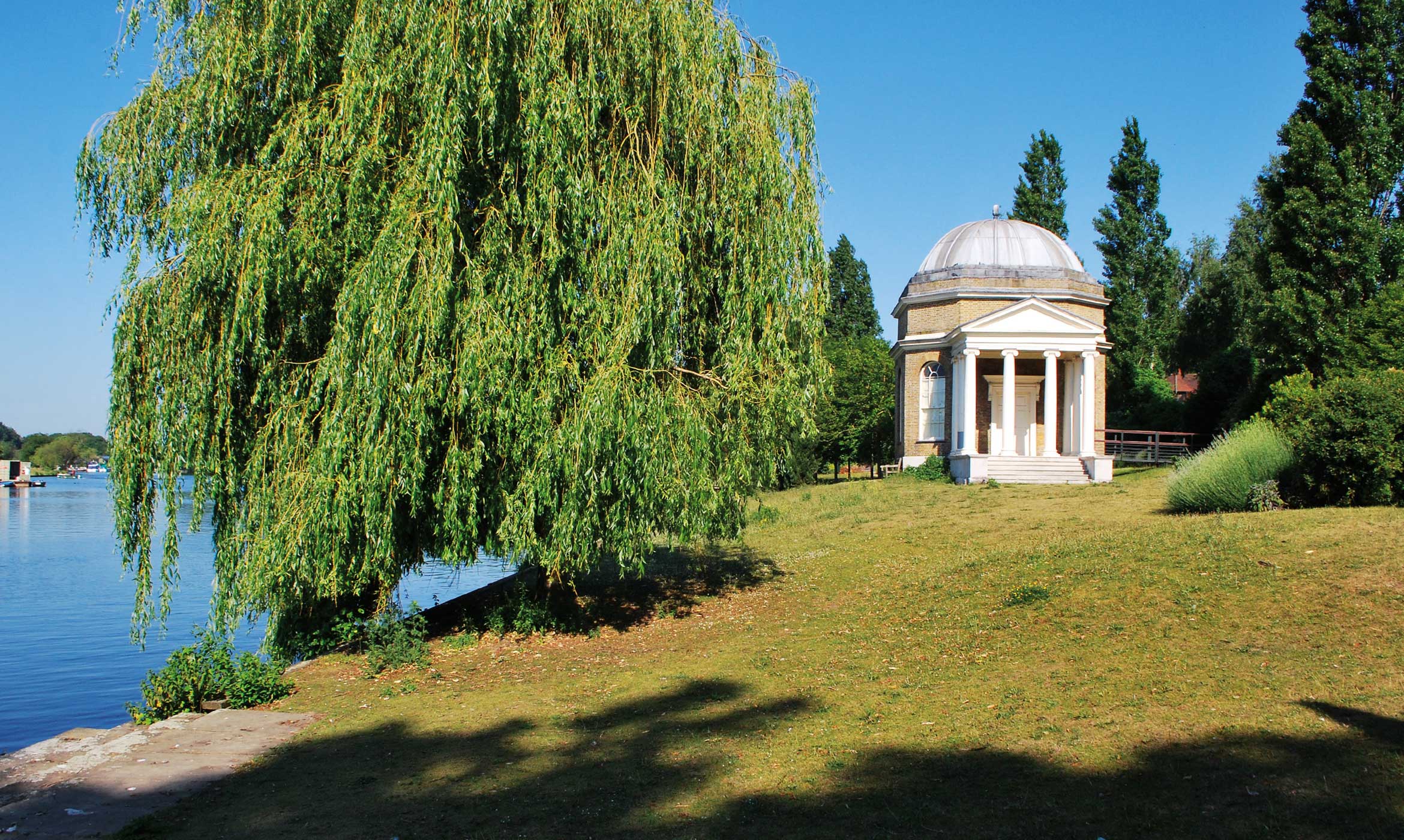 Photograph of Garrick’s Temple to Shakespeare by Samantha Redfern